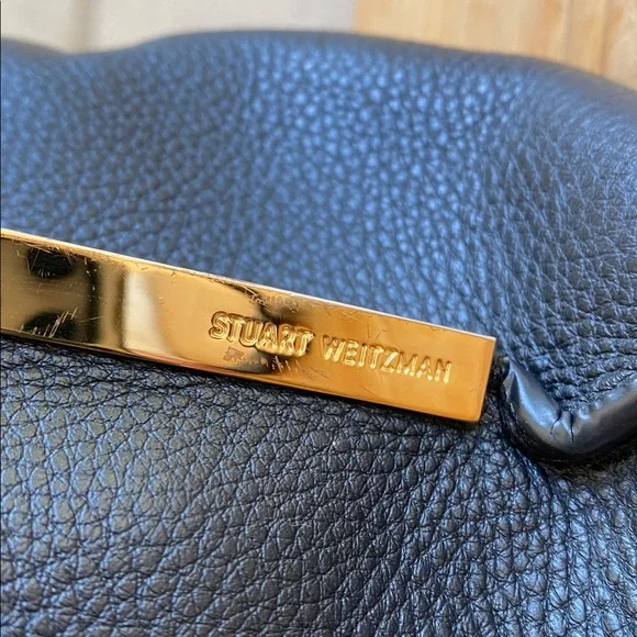 Stuart Weitzman “Cheltote” Chelsea Messenger in Pebbled Leather - Picture 2 of 9